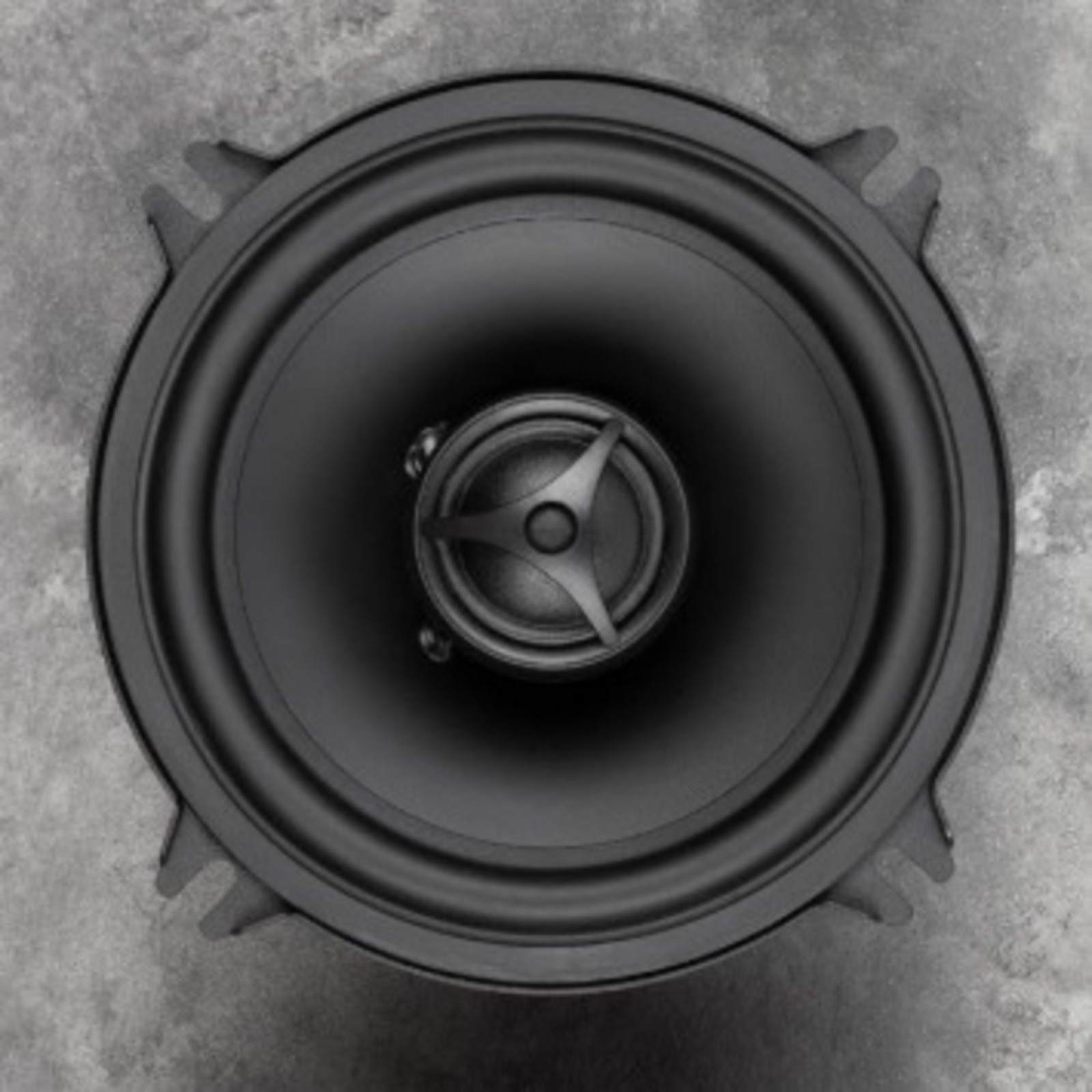 Amazon strategist hire for Bose