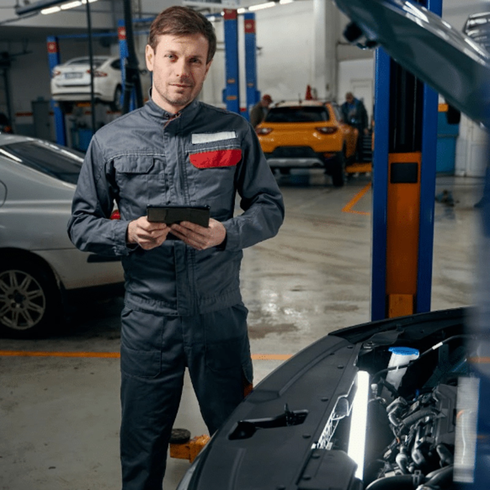 Art Director hire for US Auto Parts rebrand